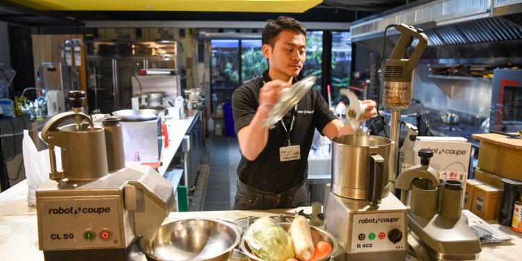 廚房必備切菜神器-Robot Coupe，食材處理效率比人快60倍！