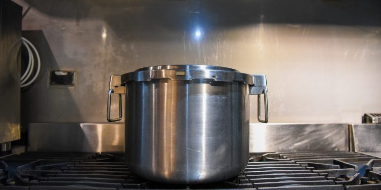 每間餐廳都該有的烹調神器 – 全鋼營業用蒸煮快鍋